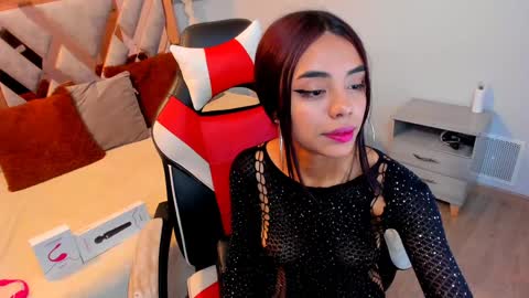 Snapshot of tiffany_sander chatting on 01/29/25, 06:07 tiffany_sander online show from 01/29/25, 06:07