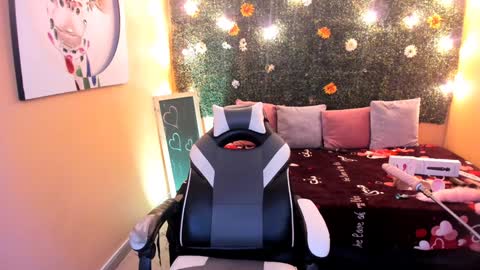 Snapshot of tiffany_sander chatting on 02/06/25, 06:29 tiffany_sander online show from 02/06/25, 06:29