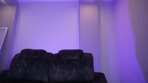 Snapshot of tiffany_sander chatting on 11/12/25, 12:22 tiffany_sander online show from 11/12/25, 12:22