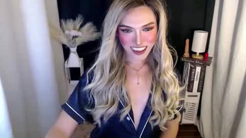 tiffany online show from 11/08/25, 04:51