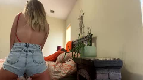 Tiffany Dove online show from 02/19/25, 06:43