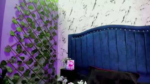 TiffanyDream8 online show from 06/10/26, 11:13
