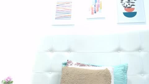 Snapshot of tiffanyfox_1 chatting on 02/05/25, 01:33 Tifanny Fox online show from 02/05/25, 01:33