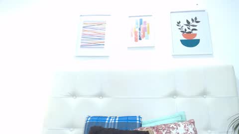 Snapshot of tiffanyfox_1 chatting on 02/19/25, 11:38 Tifanny Fox online show from 02/19/25, 11:38