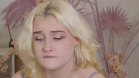 Snapshot of tiffanyjons chatting on 10/26/25, 06:03 tiffanyjons online show from 10/26/25, 06:03