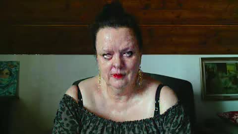 TiffanyMature online show from 02/06/26, 08:40