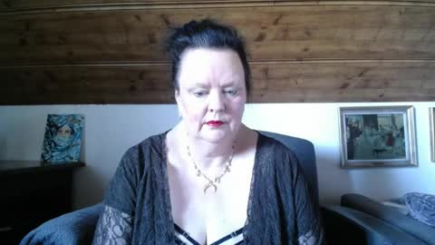 TiffanyMature online show from 04/25/26, 03:31