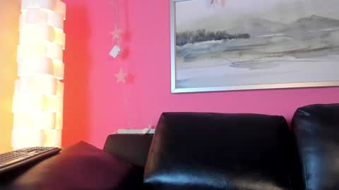 Stefany Suarez online show from 01/24/25, 04:39