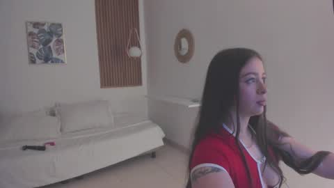 Snapshot of tiffanywright_ chatting on 11/29/25, 10:40 Tiffany online show from 11/29/25, 10:40