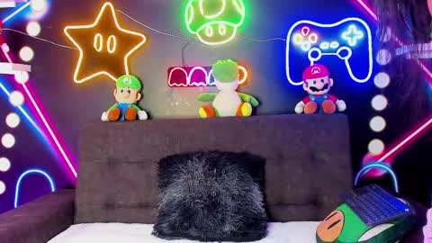 Snapshot of tiffvalentinee_ chatting on 02/01/25, 07:55 Tiffany online show from 02/01/25, 07:55