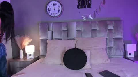 Snapshot of tiffvalentinee_ chatting on 02/09/25, 12:41 Tiffany online show from 02/09/25, 12:41