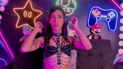 Snapshot of tiffvalentinee_ chatting on 02/22/25, 11:13 Tiffany online show from 02/22/25, 11:13