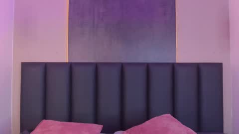 Snapshot of tiffvalentinee_ chatting on 02/27/25, 08:31 Tiffany online show from 02/27/25, 08:31