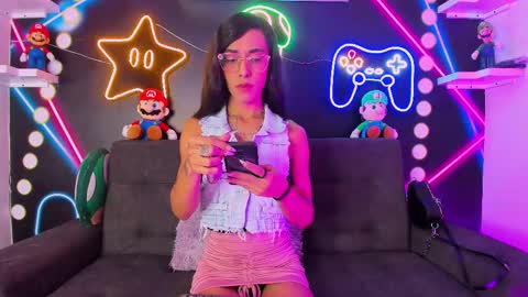 Snapshot of tiffvalentinee_ chatting on 03/01/25, 07:26 Tiffany online show from 03/01/25, 07:26