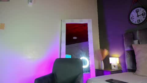 Snapshot of tiffvalentinee_ chatting on 03/02/25, 11:39 Tiffany online show from 03/02/25, 11:39