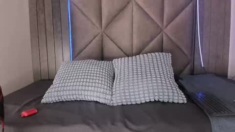 Snapshot of tiffvalentinee_ chatting on 09/20/25, 08:54 Tiffany online show from 09/20/25, 08:54