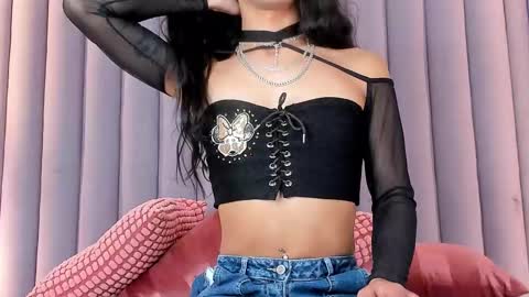 Snapshot of tiffvalentinee_ chatting on 09/27/25, 07:41 Tiffany online show from 09/27/25, 07:41