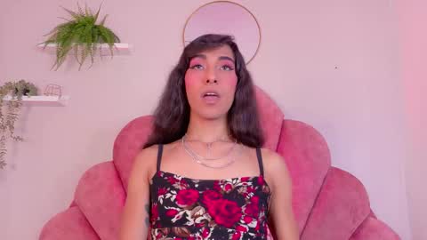 Snapshot of tiffvalentinee_ chatting on 10/14/25, 08:31 Tiffany online show from 10/14/25, 08:31