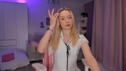 Tiffany online show from 12/02/25, 03:23