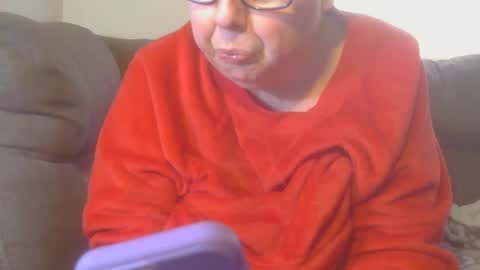 Snapshot of tight_kitty55 chatting on 01/17/25, 08:22 tight Kitty55 online show from 01/17/25, 08:22