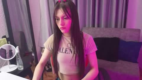 tiinajonus_ online show from 02/18/26, 04:08