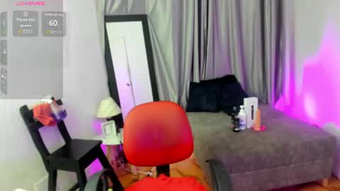 tiinajonus_ online show from 06/13/26, 05:05