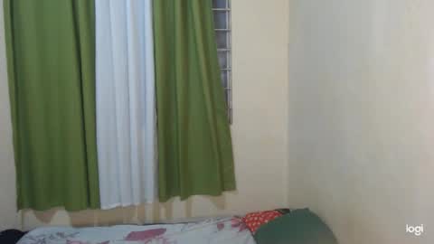 Snapshot of tikolinajeboy chatting on 01/22/25, 12:17 ANNETS online show from 01/22/25, 12:17