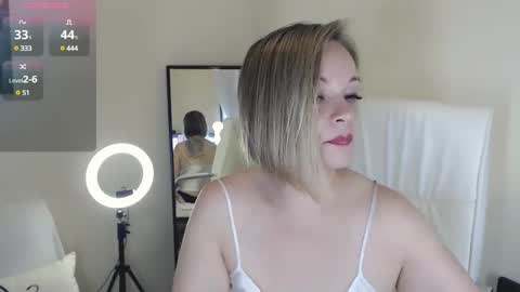 Tilly online show from 01/31/25, 02:07