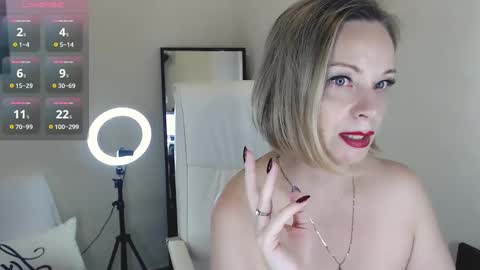 Tilly online show from 02/02/25, 09:23