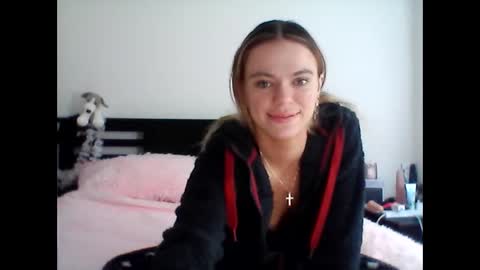 Tily Love online show from 05/20/26, 11:44