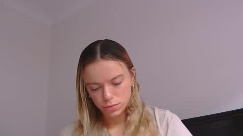 Tily Love online show from 05/28/26, 03:04
