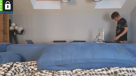 Tim online show from 01/04/25, 07:34