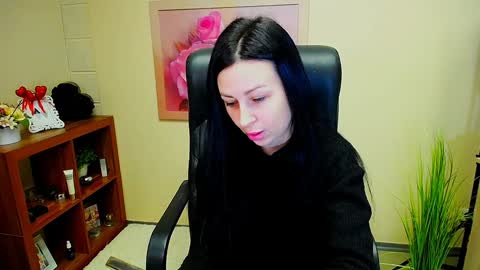 Luisa online show from 12/13/24, 11:55