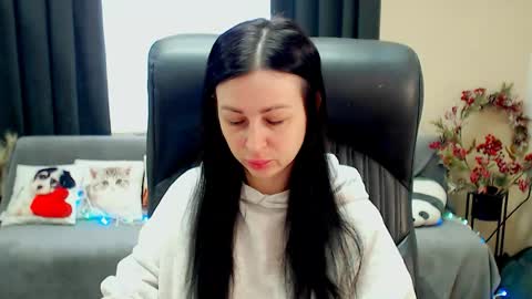 Luisa online show from 05/06/26, 07:46