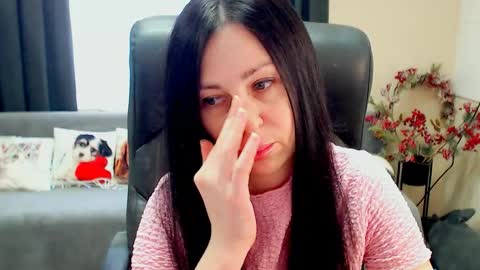 Luisa online show from 05/18/26, 08:42