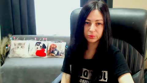 Luisa online show from 05/21/26, 07:37