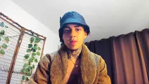 salem online show from 01/27/25, 02:31