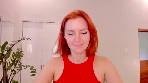 Snapshot of timissi chatting on 02/15/25, 03:42 Timis but I prefer you whisper to my ear my girl online show from 02/15/25, 03:42