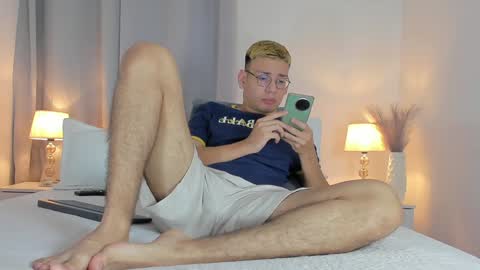 timi  jones online show from 01/05/25, 09:03