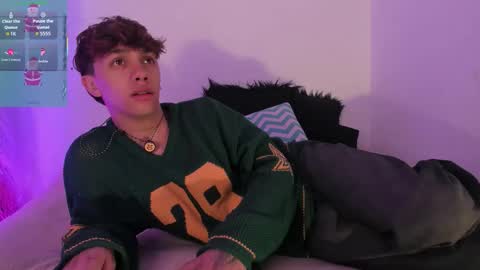 Timothy 21 years old online show from 12/19/25, 09:22