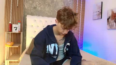 Timothy 21 years old online show from 04/15/26, 09:04