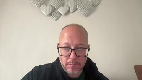 timtim19781978 online show from 05/17/26, 12:01
