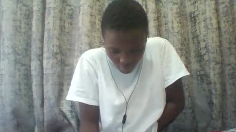 Snapshot of tina2030 chatting on 09/23/25, 09:56 christine online show from 09/23/25, 09:56