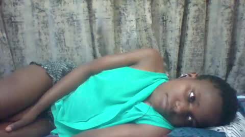 Snapshot of tina2030 chatting on 10/03/25, 04:59 christine online show from 10/03/25, 04:59