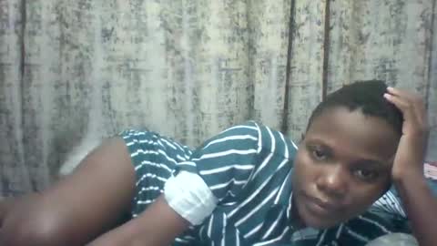 Snapshot of tina2030 chatting on 10/04/25, 04:49 christine online show from 10/04/25, 04:49