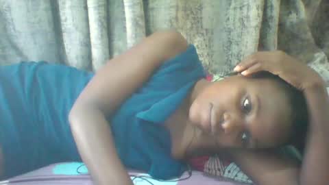 Snapshot of tina2030 chatting on 11/01/25, 11:56 christine online show from 11/01/25, 11:56