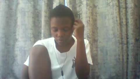 Snapshot of tina2030 chatting on 11/09/25, 08:45 christine online show from 11/09/25, 08:45