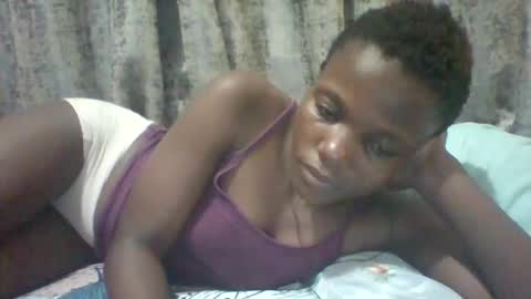 Snapshot of tina2030 chatting on 11/18/25, 07:40 christine online show from 11/18/25, 07:40