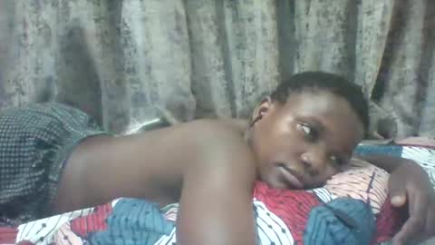 Snapshot of tina2030 chatting on 11/19/25, 07:58 christine online show from 11/19/25, 07:58