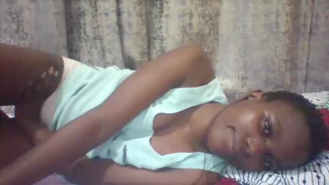 Snapshot of tina2030 chatting on 11/27/25, 10:01 christine online show from 11/27/25, 10:01